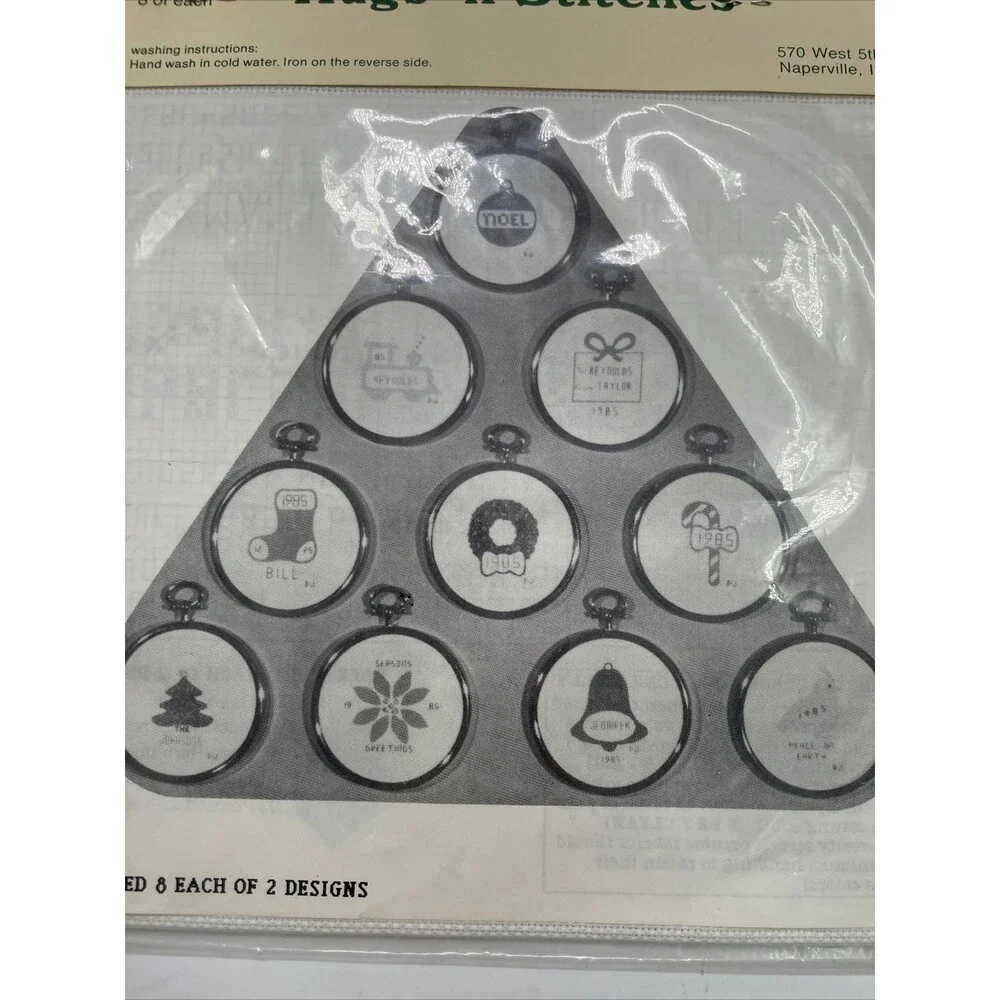 Hugs 'n Stitches Christmas Cross Stitch Pattern Ornaments Pillows Jar Tops NOS